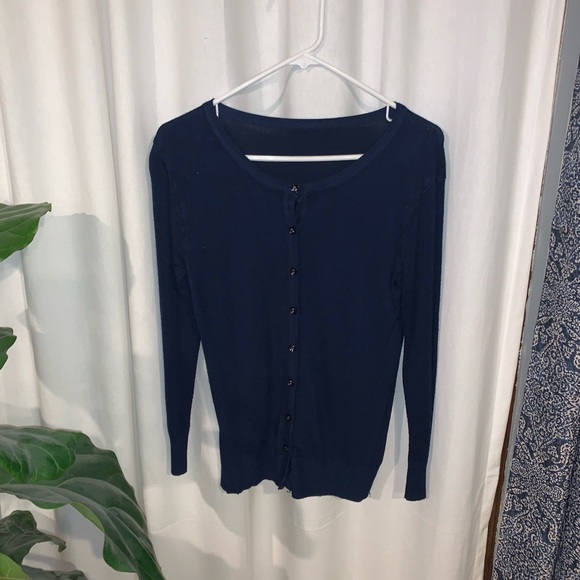 Sweaters - ✨Navy Blue Cardigan✨